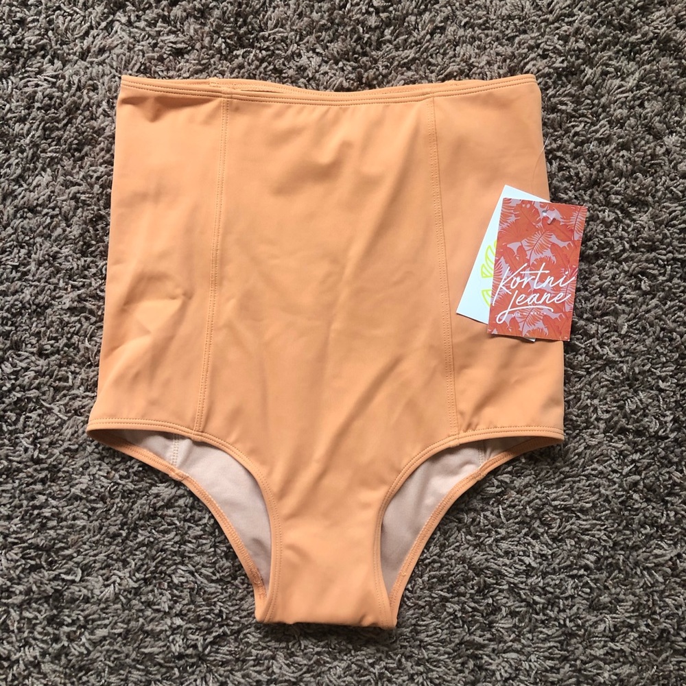 Xsmall Golden EHW bottoms NWT